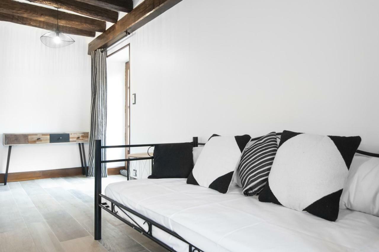 Jardin Des Sens, La Rente D'Eguilly Bed & Breakfast Ngoại thất bức ảnh